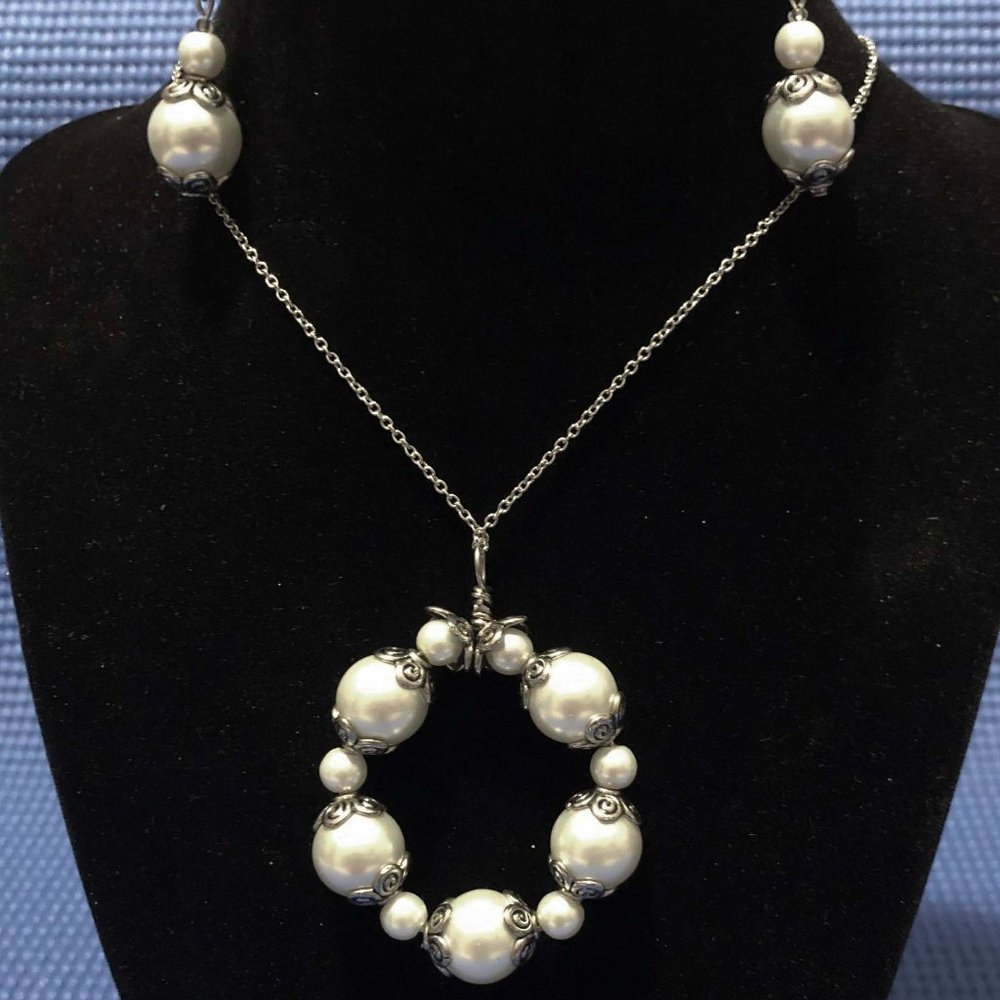 Circle of Large Faux Pearl Pendant and Earrings